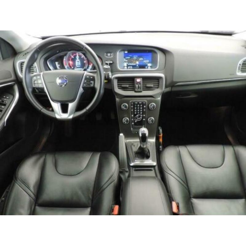 Volvo V40 2.0 D2 Ocean Race Business (full options)