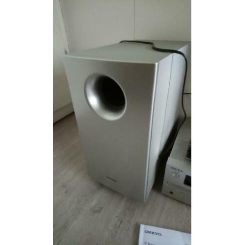 onkyo ht-r548