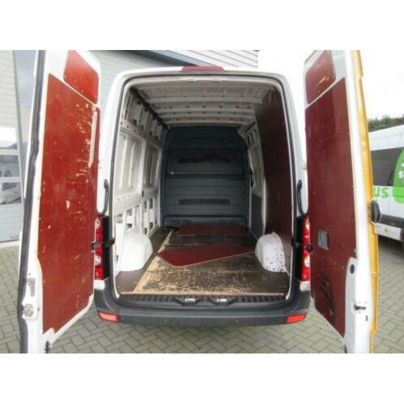 Volkswagen Crafter 35 2.0 TDI 140 pk L2H2 airco navi cruisec