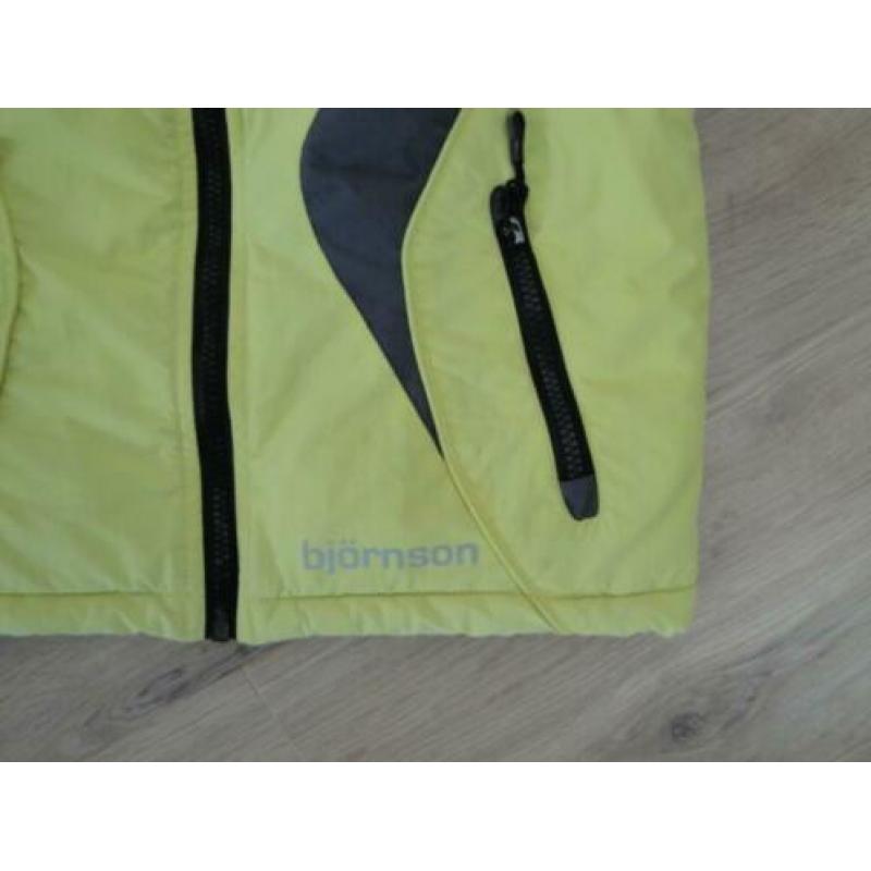 Bodywarmer in mt 128 van het merk Bjórnson