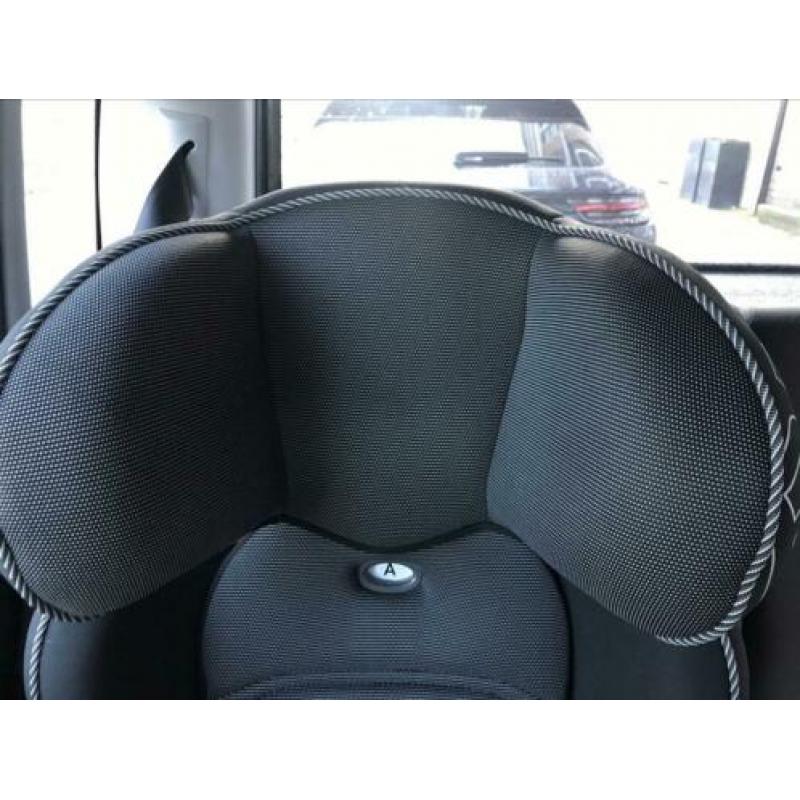 BMW Junior Seat