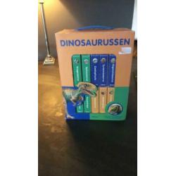 Dinosaurussen 10 educatieve kartonnen boekjes