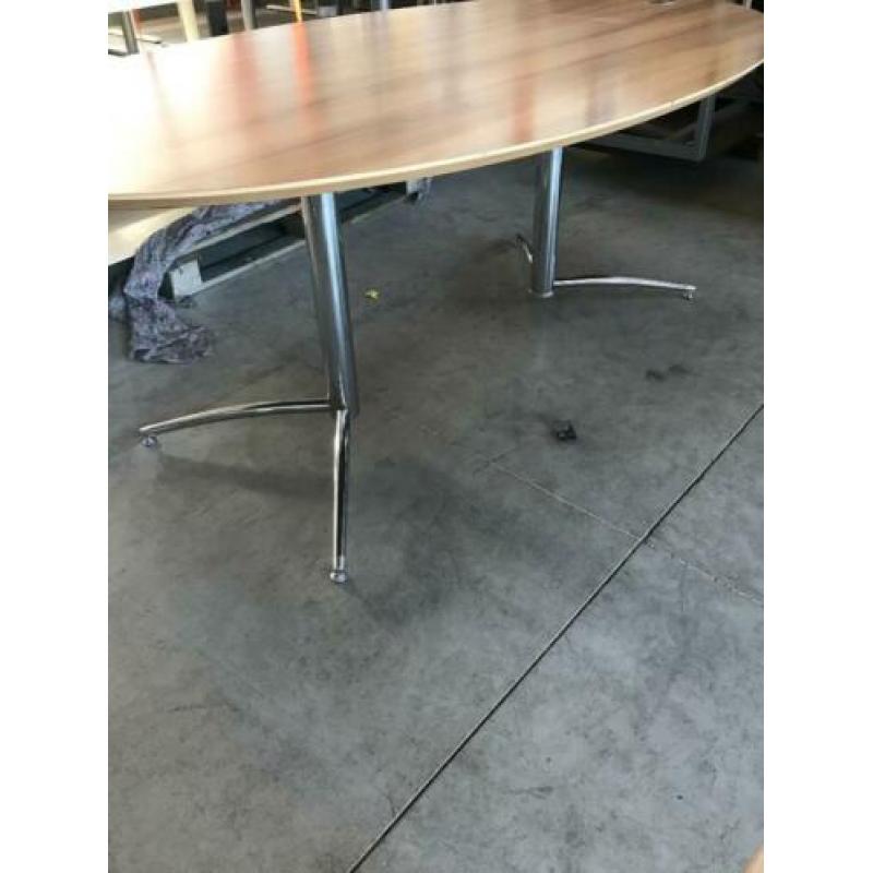 Vitra design vergadertafel, kantinetafel, ovaal, chromepoot