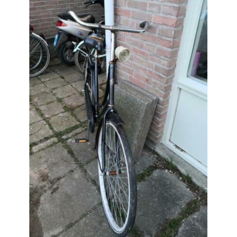 Drie Opknap Damesfietsen Te Koop partij