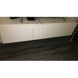 Zwevend hoogglans tv meubel / tv kast