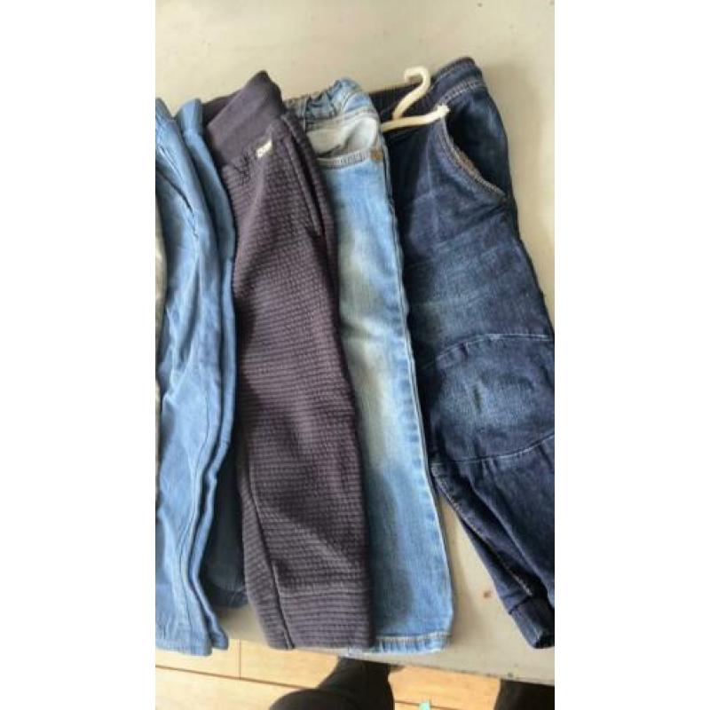 Jeans en broeken 12 stuks, zien er nog goed uit maat 92