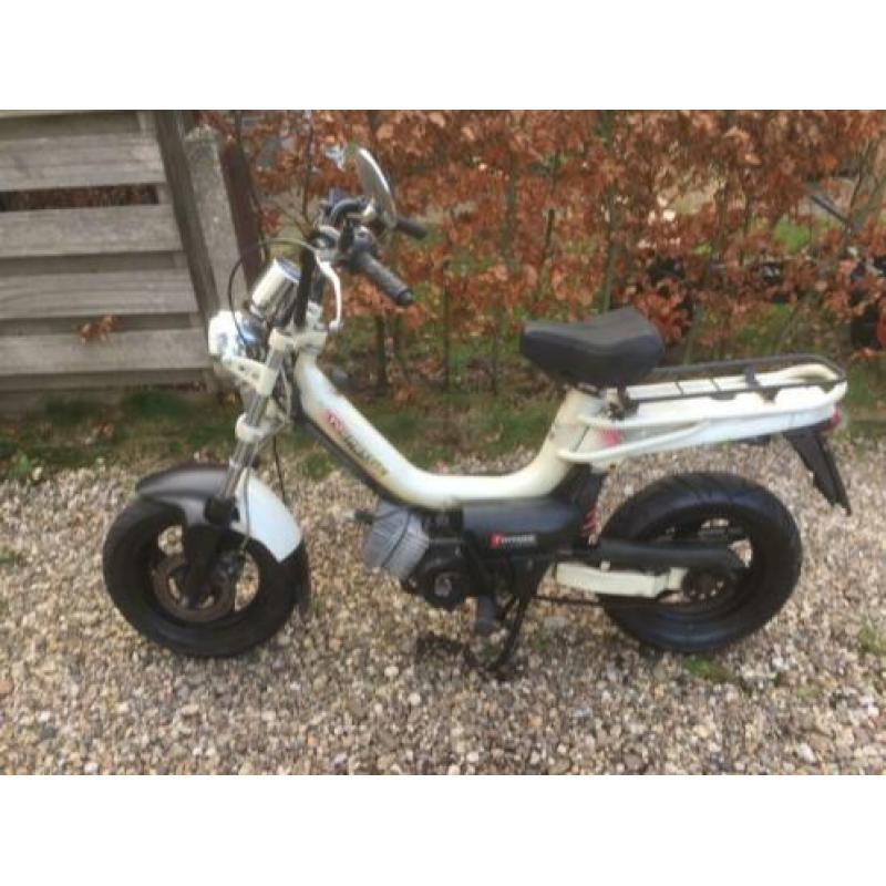 TOMOS YOUNGST R snorfiets bj 2010