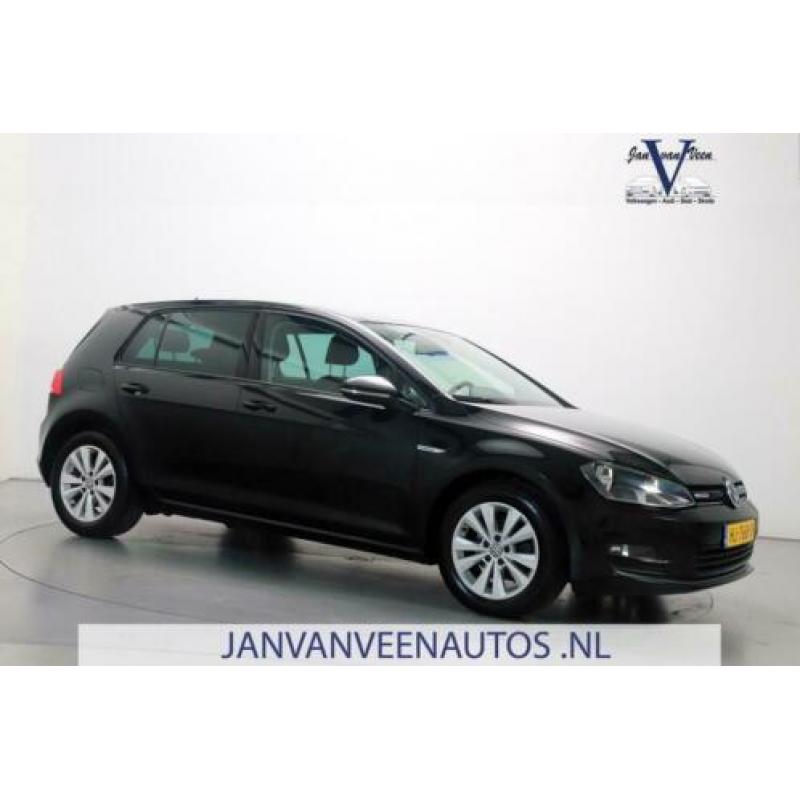 Volkswagen Golf 1.0 TSI 116pk Connect Series 6-bak Navigatie