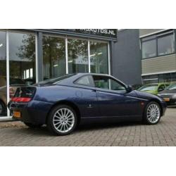 Alfa Romeo GTV 2.0-16V T.Spark?bj 2002 o.h.historie NIEUWE A