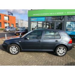 Volkswagen Golf 1.6-16V