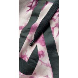 Tie dye hoodie met NIKKIE artwork maat 38