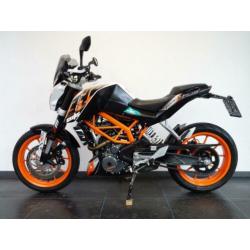 KTM Duke 390 ABS 35kW A2 (bj 2014)