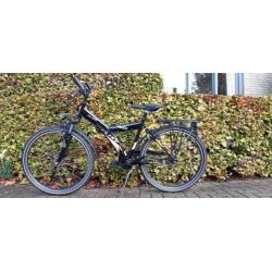 fiets jongens Flyke zwart/oranje 26 inch drie versnellingen