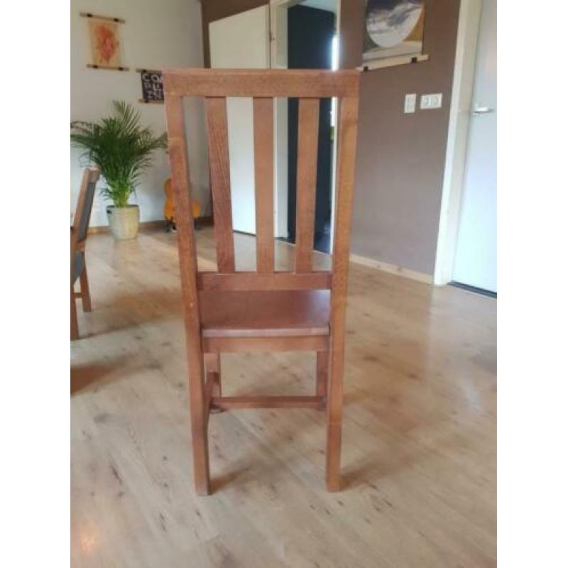 Stoelen 4 Massief houten eetkamerstoelen