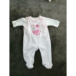 Baby kleertjes maat 56