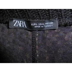 ZARA: Prachtig vintage zwart gebloemde jurk. Mt.L