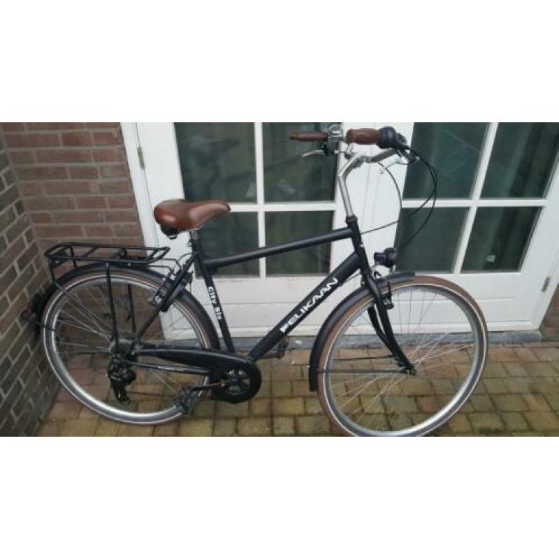 Zwart heren fiets een jaar gebruiken