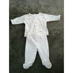 Baby kleertjes maat 56