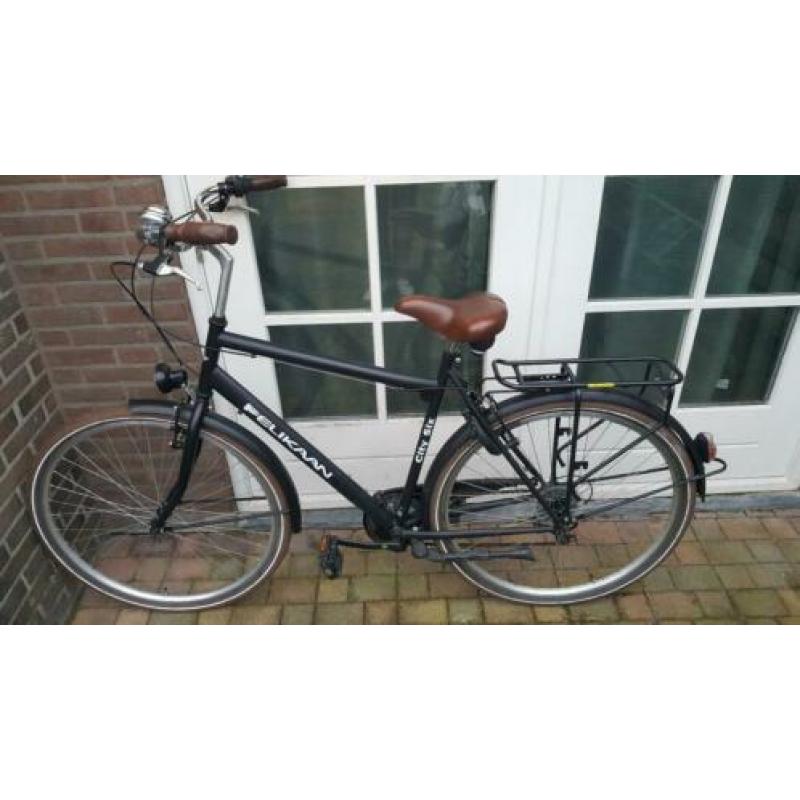 Zwart heren fiets een jaar gebruiken