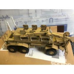 Bronco Buffalo 6x6 MPCV schaal 1:35 gebouwd