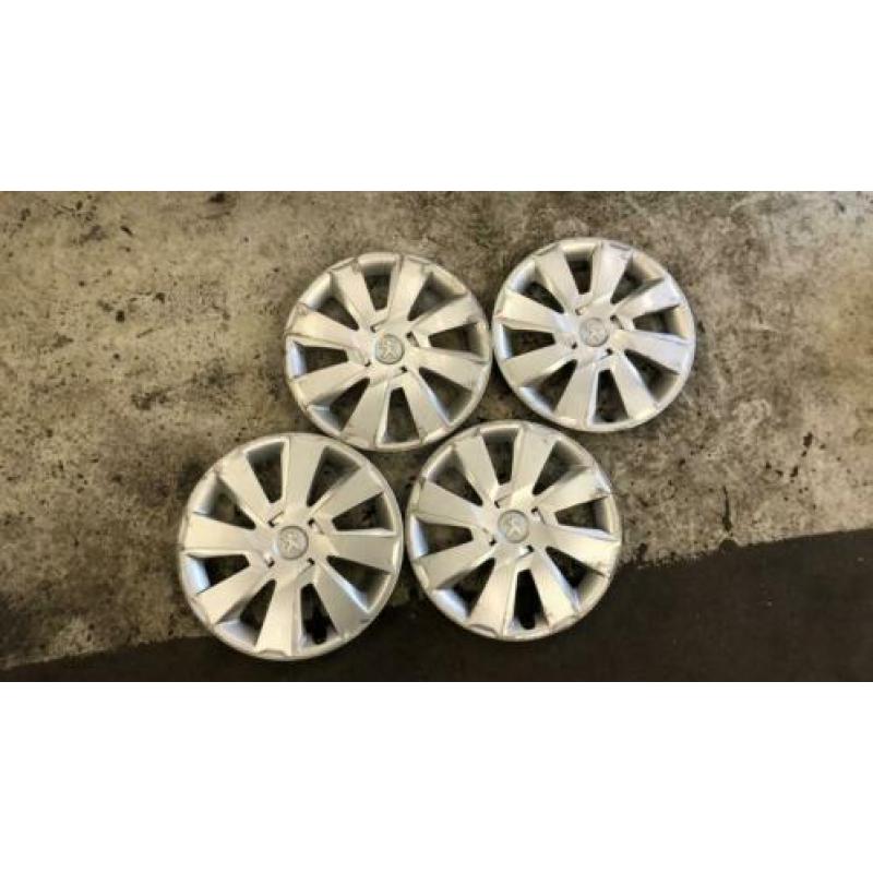 Originele wieldoppen set 14 inch Peugeot (107)