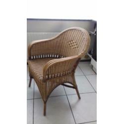 2 nette rotan stoelen