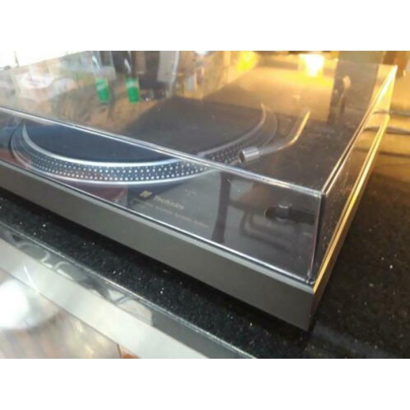 Technics 1710 black