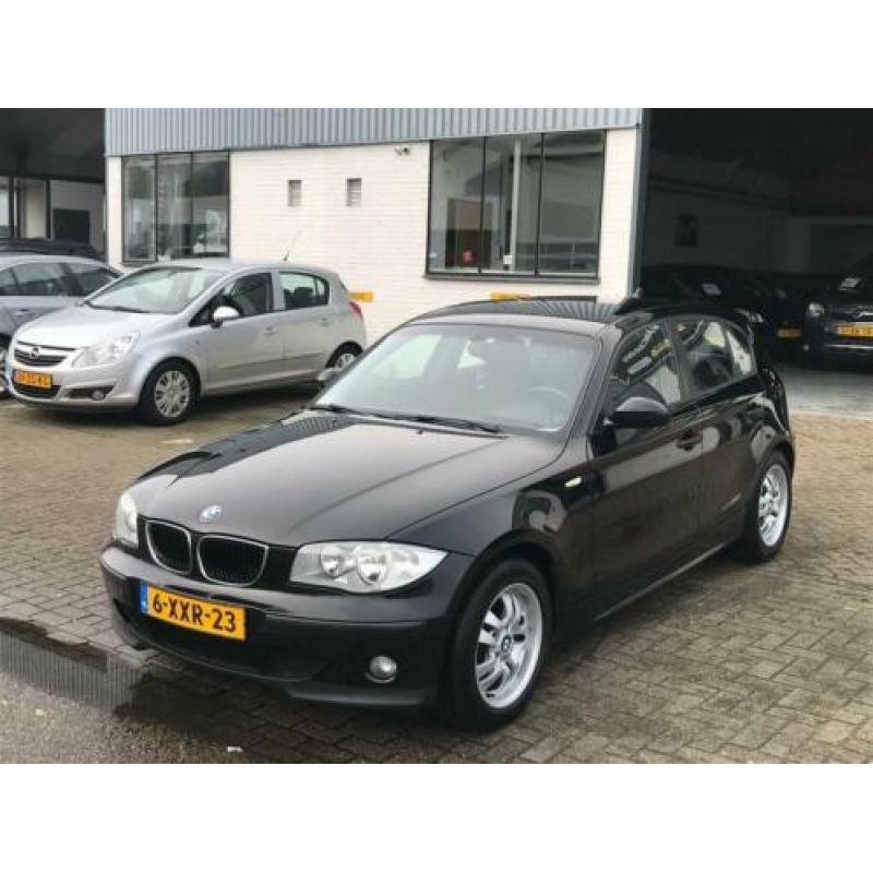 BMW 1-serie 116i Business Line Airco/ Stoelverw/ NAP/ APK