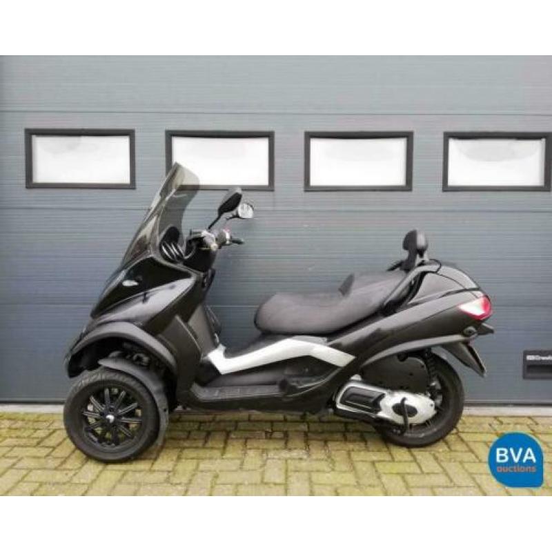 Piaggio MP3 met autorijbewijs M61 (bj 2010)