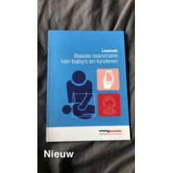 Studieboeken verzorgende IG kraamzorg niveau 3