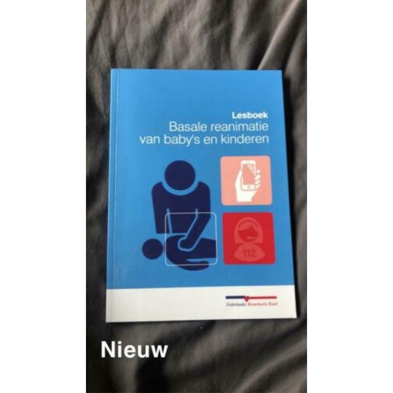 Studieboeken verzorgende IG kraamzorg niveau 3