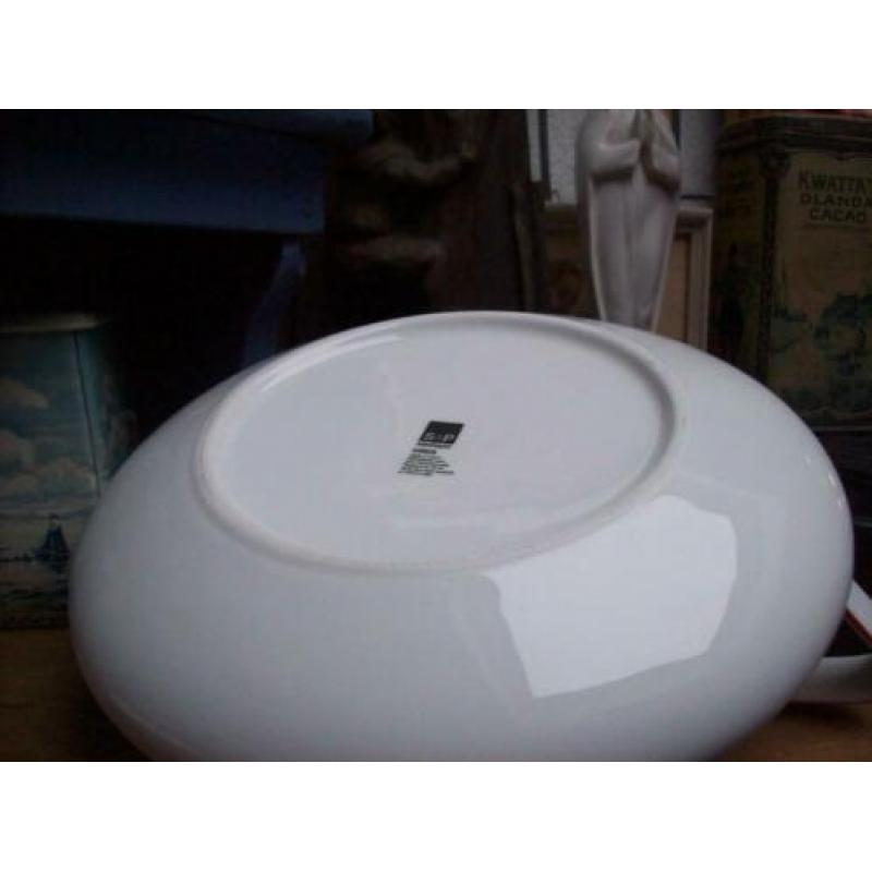 te koop mooi design S&P theepot circa diameter 21.5 cm