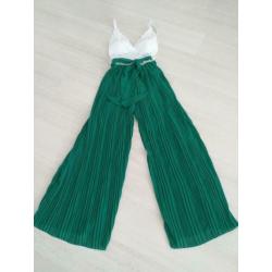 Leuke jumpsuit of broekpak wit met groen mt M nieuw