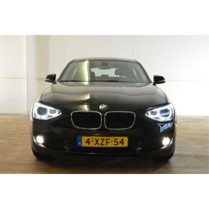 BMW 1 Serie 116I 136PK EXECUTIVE NAVI/PDC/XENON (bj 2014)