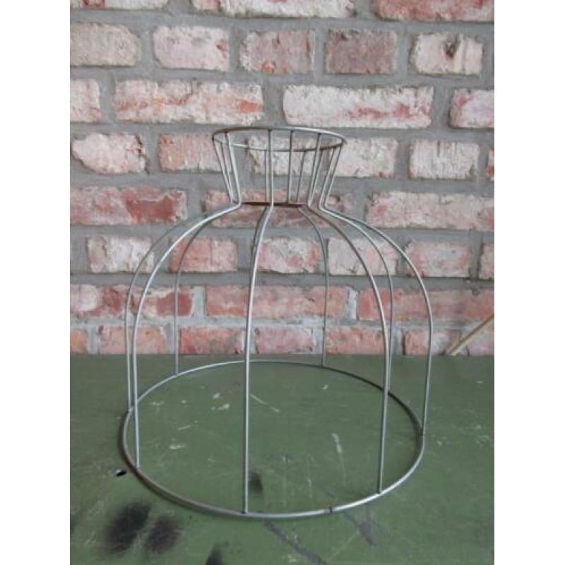 Metalen frame lampenkap mooi model diameter 30 cm, hoogte 27