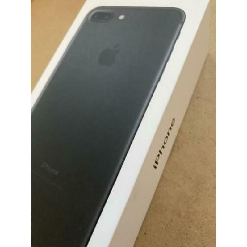 iPhone 7 Plus 128 GB Black zwart met hoesjes nieuw