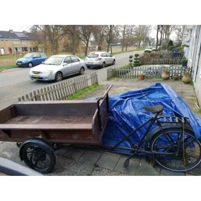 Bakfiets Antiek //Oldtimer // dik 70 jaar//ook als Decoratie