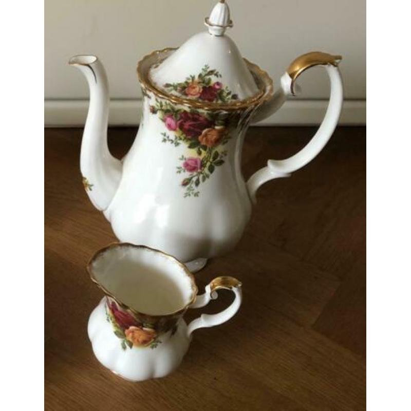 Royal albert old country roses koffiekop melkkan