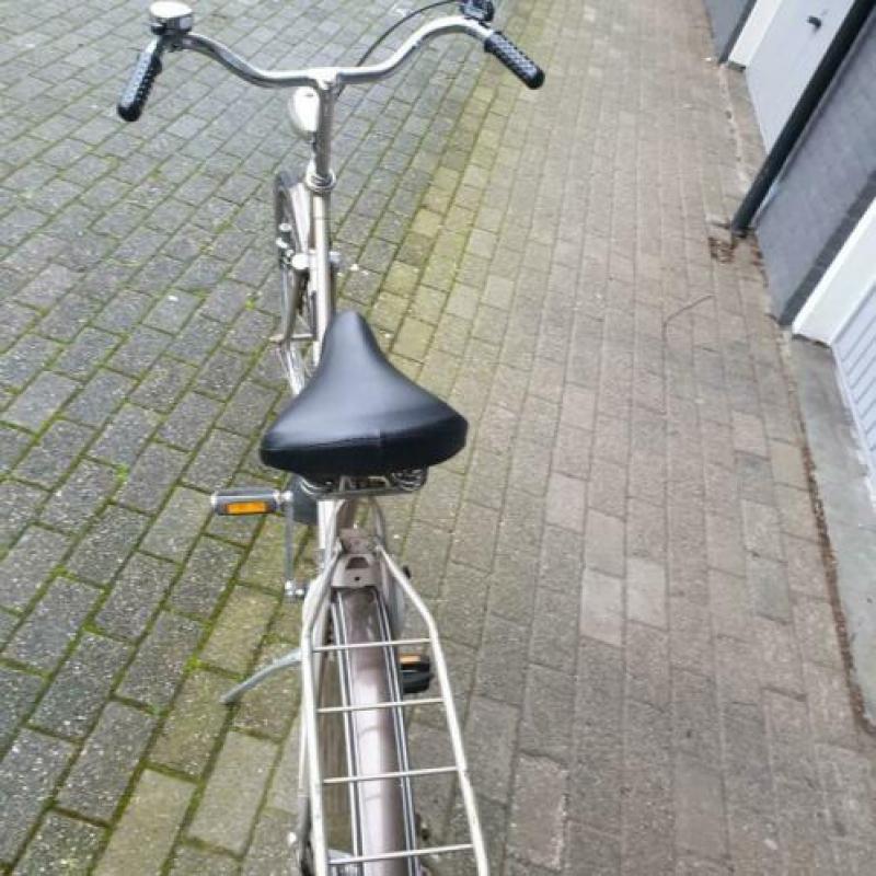 Gazelle Damesfiets 3 versn. Helemaal kompleet.