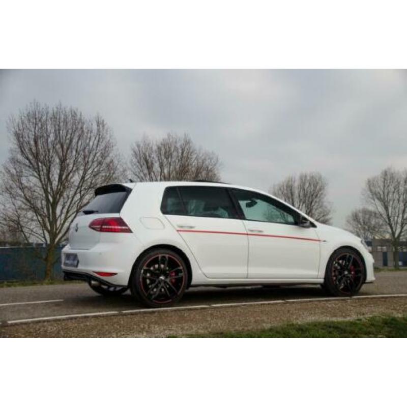 Volkswagen Golf 2.0 TSI GTI Performance