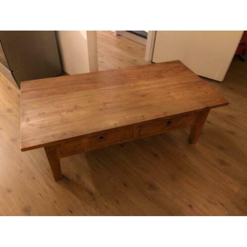 Salontafel met twee grote lades