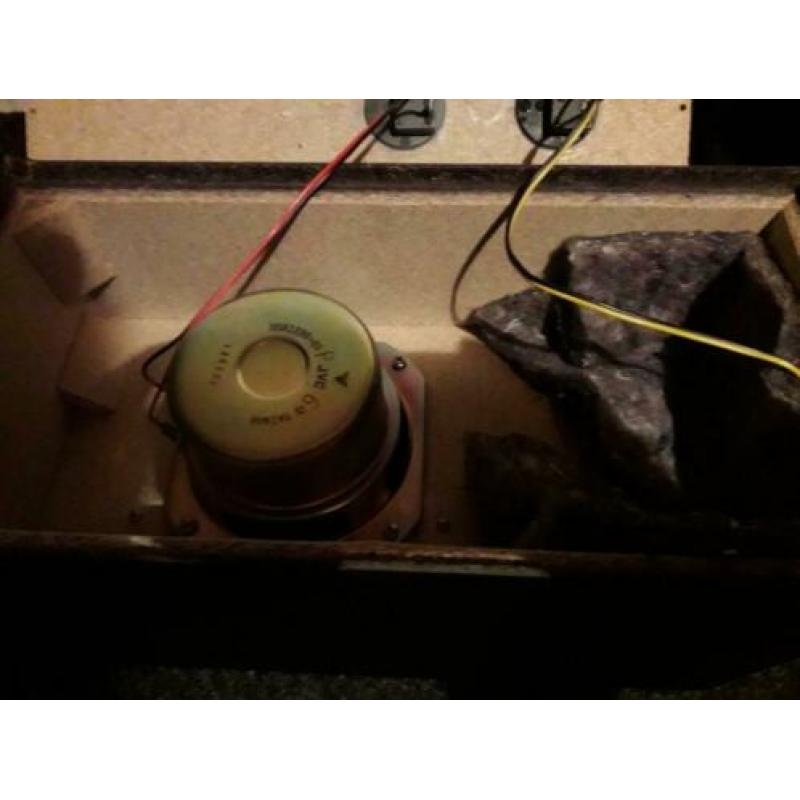 JVC speakers ported superwoofer ingebouwd