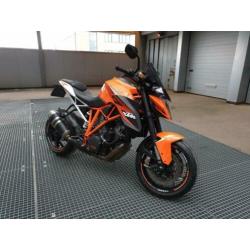 Strakke KTM 1290 Superduke R