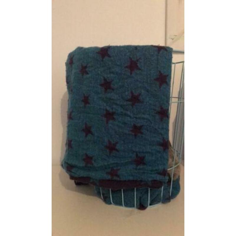 Mandje blauw kleed blauw/paars kussen uil