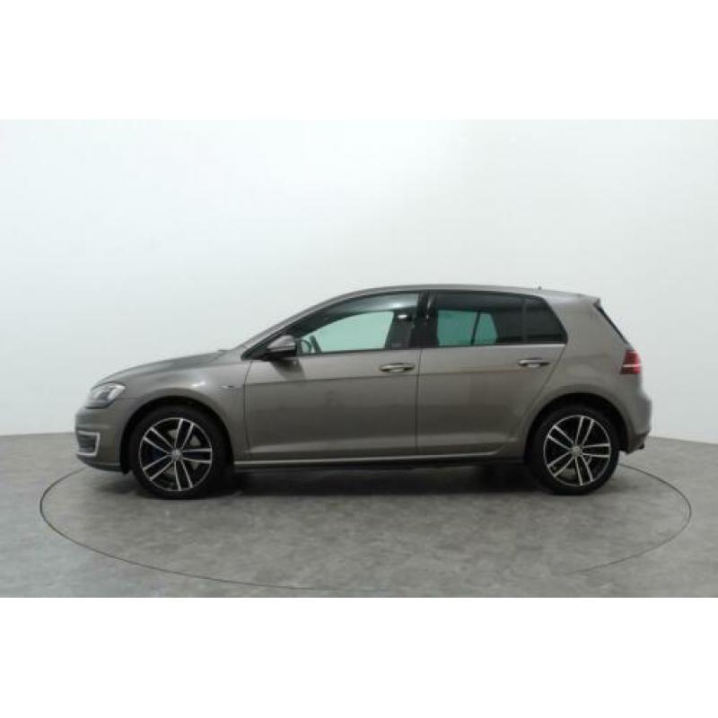 Volkswagen Golf 1.4 TSI GTE 204PK CONNECTED SERIES | EXCL. B