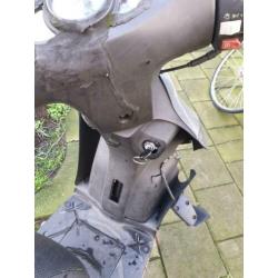 Kymco agality bouwjaar 2013 met wok melding en schade