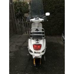 Vespa S 4-takt wit