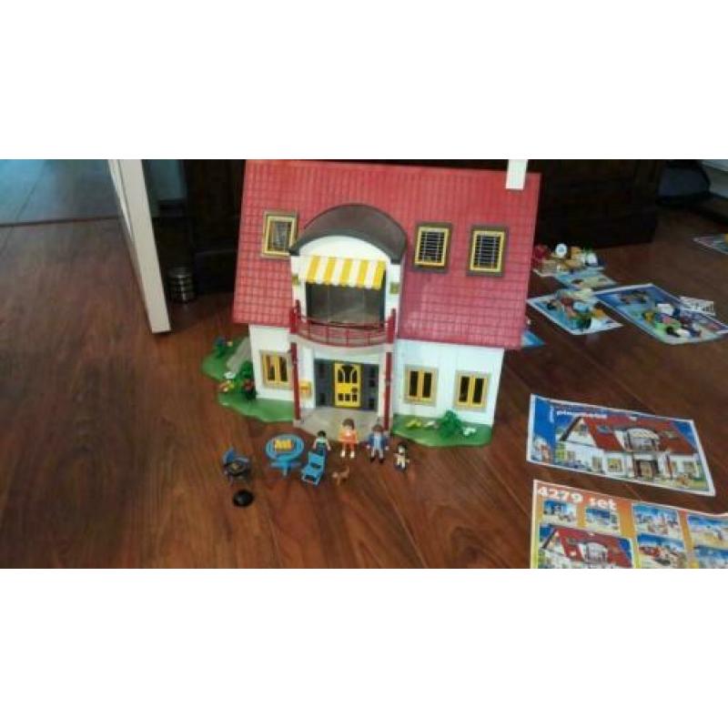 Playmobil Moderne villa - 4279 met inrichting