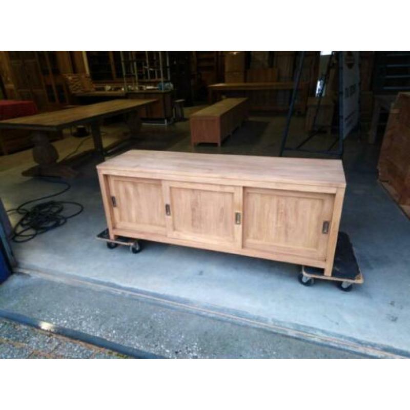 Teak Dressoir 160cm Showroommodel