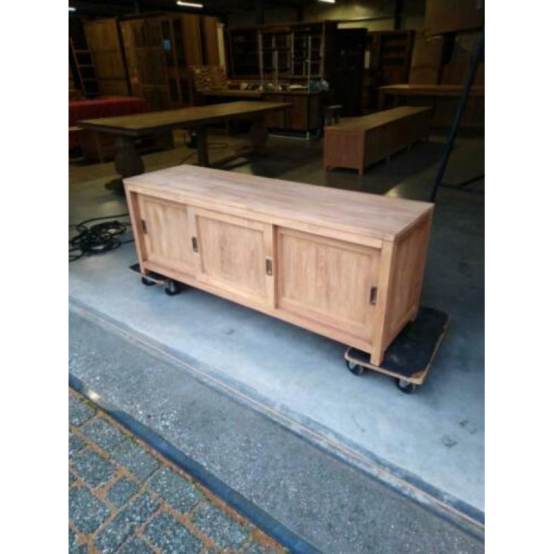 Teak Dressoir 160cm Showroommodel